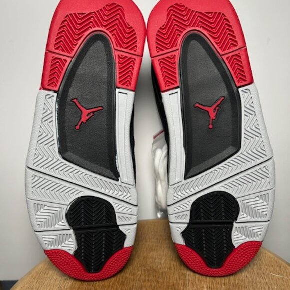 Nike Air Jordan 4 RM Men's Size 8M Black Varsity Red Wolf Grey -FQ7939-061 New - Picture 5 of 9